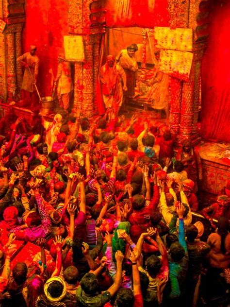 Celebrating Holi Festival In Mathura Vrindavan Inditales Holi