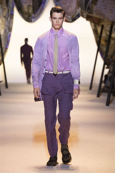 Versace men formal wear mens fashion. VERSACE SPRING SUMMER 2016 MEN'S COLLECTION | The Skinny Beep