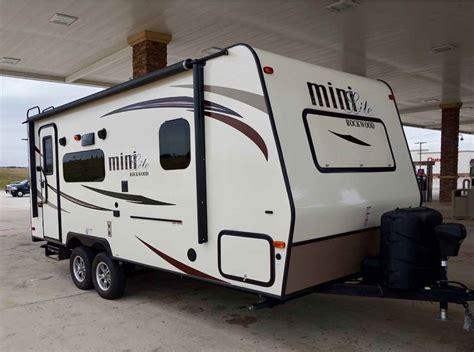 2016 Used Forest River Rockwood Mini Lite 2109s Travel Trailer In Texas