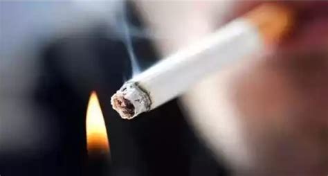 أول سيجارة بعد الافطار مباشرة بمثابة الانتحار”التفاصيل “ المنبر التونسي