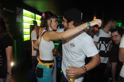 #maria casadevall #caio castro #fortaleza. Caio Castro e Maria Casadevall agarradinhos no Rock in Rio | Famosos & TV | Portal do Holanda ...