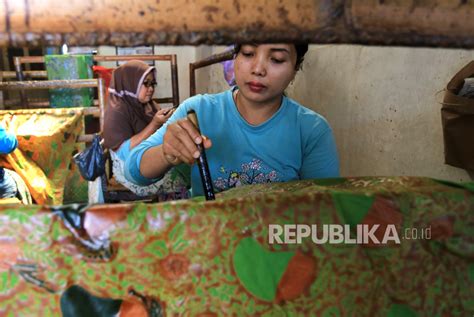 Batik Paoman Andalkan Penjualan Online Di Masa Pandemi Republika Online