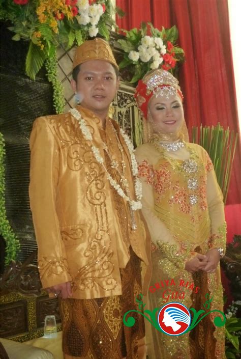 Muslim wedding gown muslimah wedding dress muslim wedding dresses wedding hijab wedding gowns kebaya muslim muslim dress dress brokat muslim 14 inspirasi gaun pengantin syar'i berwarna putih. Aneh Gaun Pengantin Muslimah Syar 39 I Rabbani