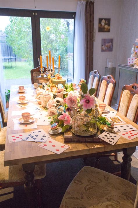 1.5 hours in public + 1.5 hours in the bedroom ‣ incalls in moonee ponds 3039, at a private apartment (same prices as outcalls). Kara's Party Ideas Alice in Wonderland Tea Party | Kara's ...
