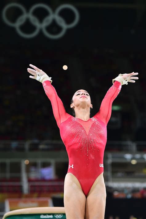 Why Arent Simone Biles And Aly Raisman Wearing The Same Leotard Its