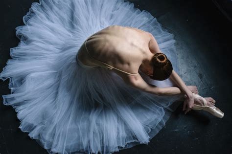 15 Incredible Behind The Scenes Shots Of Beautiful Russian Ballerinas
