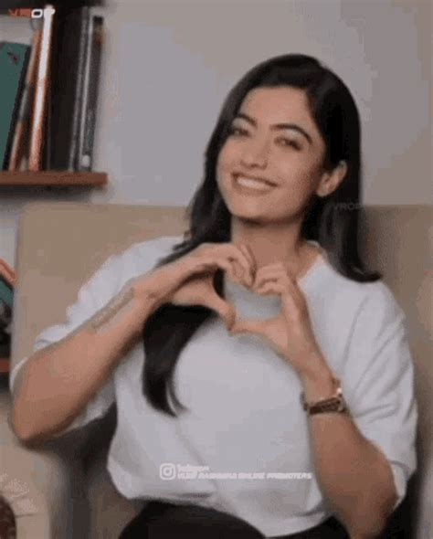 Rashmika Mandanna Gif Rashmika Mandanna Beautiful Discover Share Gifs