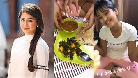 Aditi Bhatia Enjoys A Dinner Date At Shivangi Joshis House Iwmbuzz