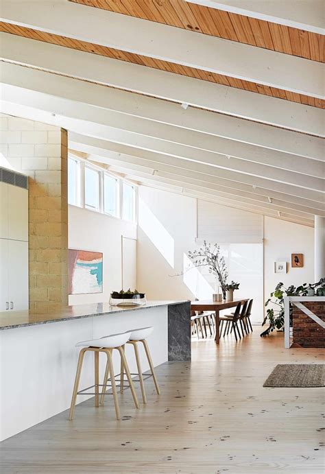 A Mid Century Modern Inspired Beach House In Portsea Modern Beach