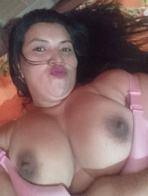 Casada Milf Amadora Pelada Exibindo A Buceta E Seus Peitões Videos Porno Carioca