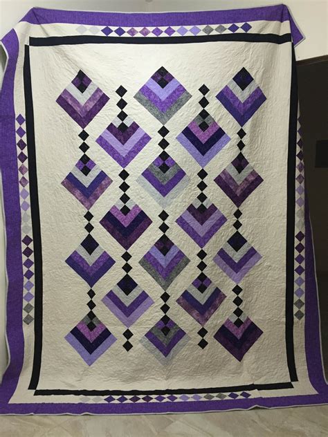 There will be all sorts of quilting and embroidery classes, in addition to trunk shows, demonstrations, and all kinds of fun vendors. Hanging Garden Quilt-Chau Huynh | Quilts, Modern quilts ...