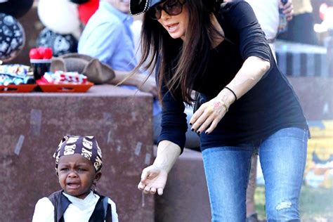 Sandra Bullock And Son Louis Get Set For Halloween Almost Madeformums