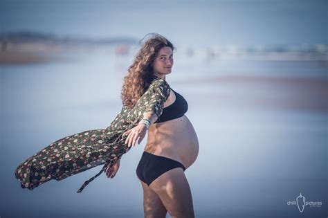 Pregnancy Beach Photos By Chilli Pictures Bridestory Com