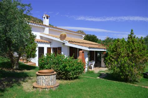 Hier finden sie die besten angebote, die günstigsten preise, echte kundenbewertungen und meinungen. Ferienhaus Borla - Costa Rei, Südsardinien ...