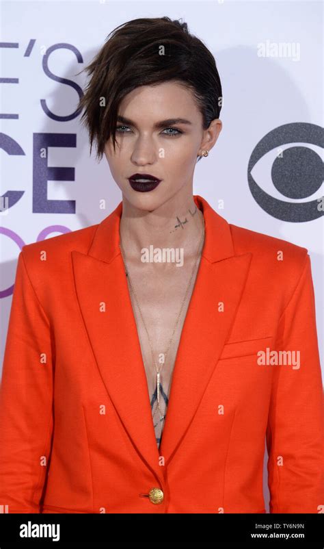 actress ruby rose attends the 43rd annual people s choice awards at the microsoft theater in los