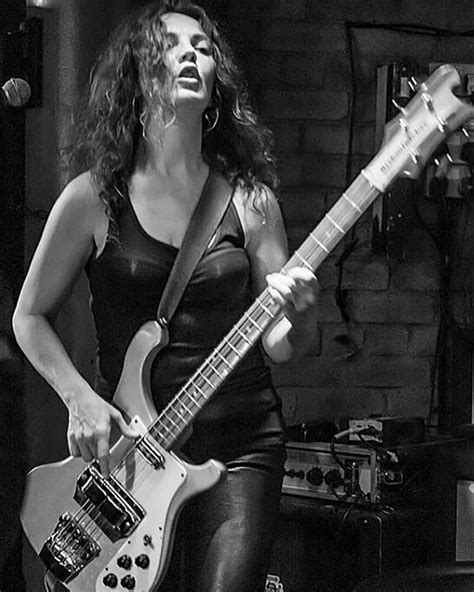 Female Bassist Bassguitarclub Bassguitar Bassist Bassguitarist