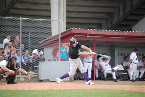 Home Run Hahnville High Schools Baseball Team Defeated The Destrehan