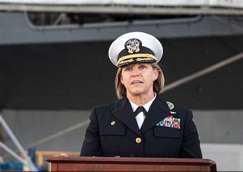 uss abraham lincoln captain becomes the first woman to take a us aircraft carrier to sea