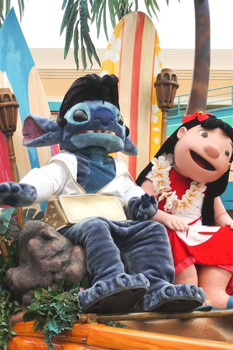 where to find and meet stitch at disney world 2023