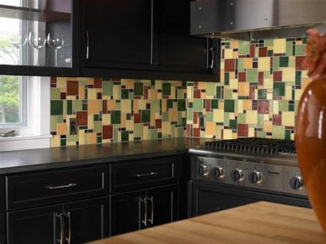 The kitchen backsplash tile protects the wall from the dirt as well as stains of cooking and many more things. Modern Wall Tiles for Kitchen Backsplashes, Popular Tiled ...