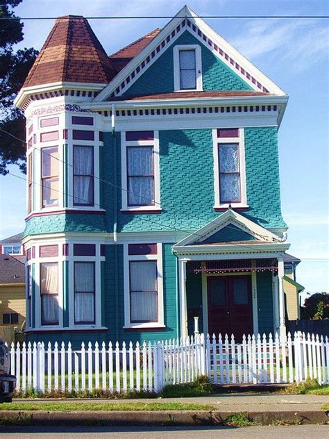 25 Inspiring Exterior House Paint Color Ideas Teal Exterior Paint Colors