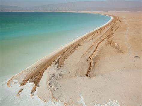 Lake Assal Djibouti [990x742] R Earthporn