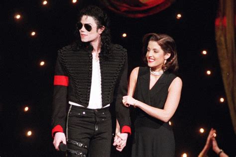Michael Jackson Y La Pantomima De Un Beso En La Mtv Con Lisa Marie Presley Pyd