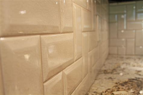 Backsplashbeveled Subway Tile With Crackle Glaze Like The Pattern