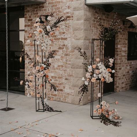 Matte Black Modern Rectangular Tall Metal Stand Wedding Centerpiece