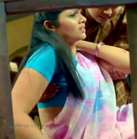 Anuya Bhagwat Tamil Actress NagCS1 8 Saree Caps Indiancelebblog Com
