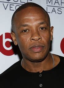 Dre, is an american rapper, record producer, audio engineer, record executive, and entrepreneur. Dr. Dre Body Measurements Height Weight Shoe Size Vital ...