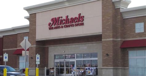 Retailer Michaels Credit Card Hack Latest In Payments Breach Slashgear