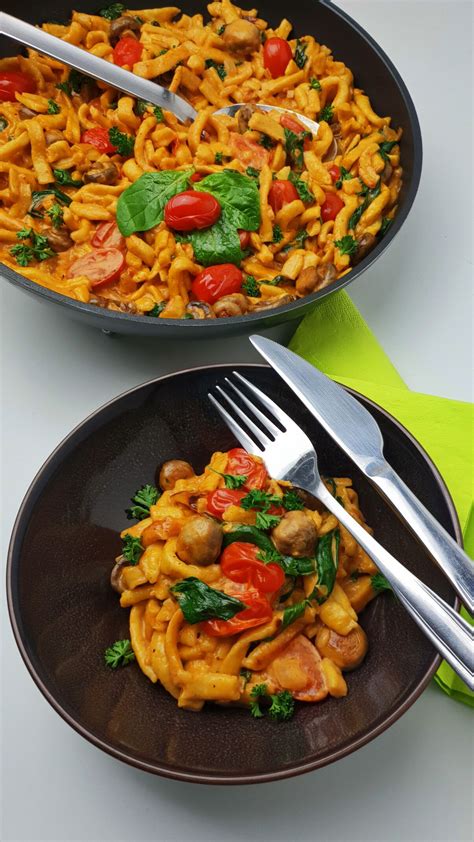 Complete the south african's latest reader survey by 31 march 2021 and win r6000 in cash. One-Pot-Pasta mit Spätzle, vegetarisch lecker ...