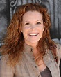 Robyn Lively - High quality image size 1440x1787 of Robyn Lively Images