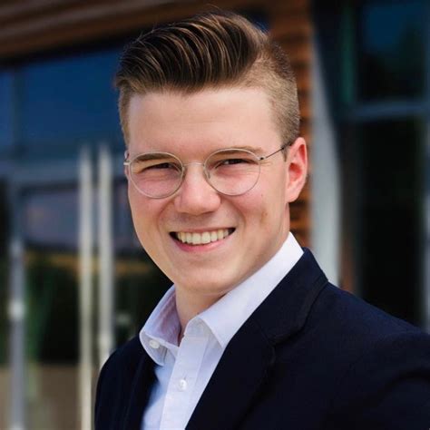 Am michelsbach 19 • 36358 herbstein blz: Tobias Mohaupt - Business Administration - ADG Business ...