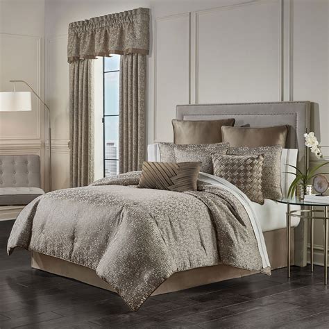 Cracked Ice Taupe Cal King 4 Piece Comforter Set By Jqueen New York