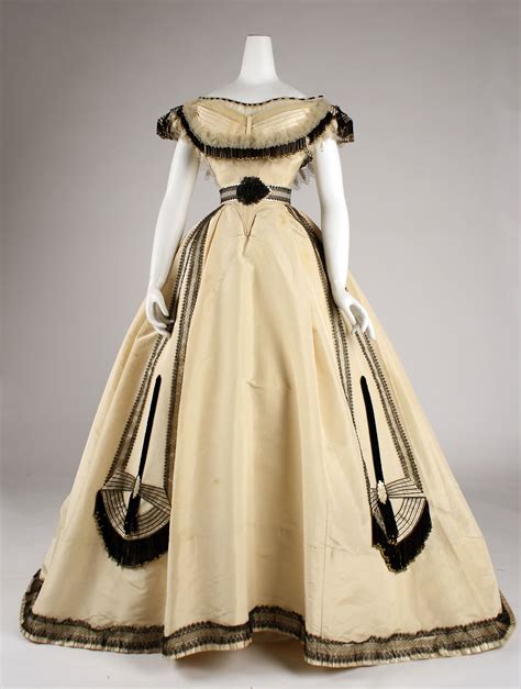 18th Century Fashion 19th Century Fashion Fashion Historical