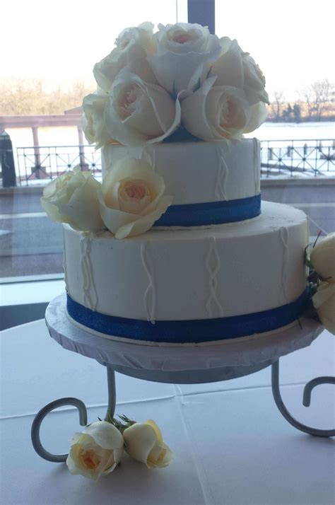 elegant rose wedding cake wedding cakes minneapolis bakery farmington bakery
