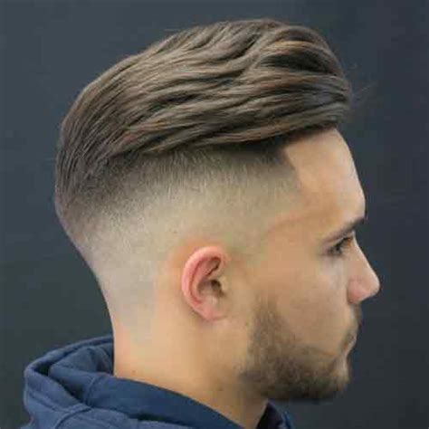 Los cortes fade para hombre o también conocidos como cortes desvanecidos, son uno de los peinados más populares en los últimos años para los hombres. Corte de pelo "Fade" o Desvanecido | WILD PAMPERS STUDIO