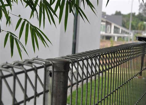 Brc Fencing Roll Top Mesh Fence