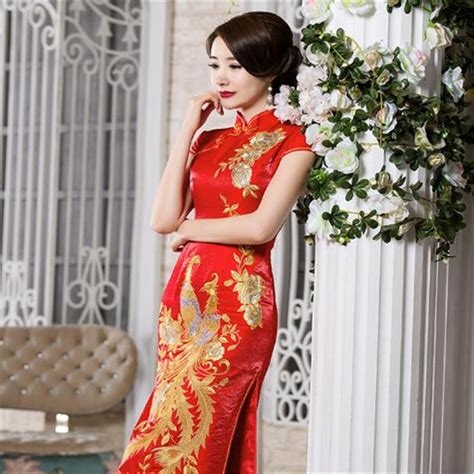 2018 Fashion Chinese Traditional Women Elegant Peacock Embroidered