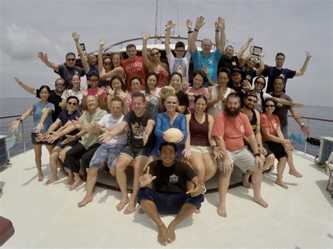 Mv Hallelujah 35 Liveaboard Group Photo Big Blue Diving Khao Lak