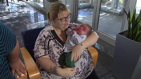 Nearly 15 Pound Newborn Breaks Hospital Record Youtube