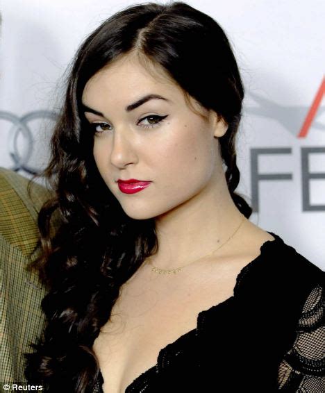 Porn Star Sasha Grey Invited To School To Read To First Graders Daily