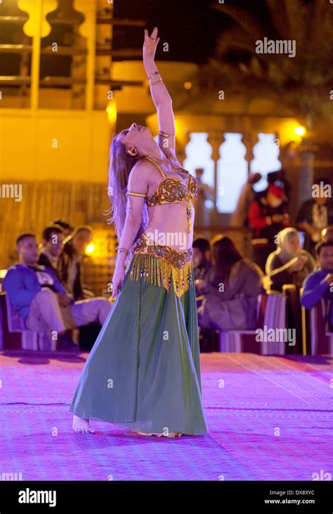 Dubai Belly Dance Desert Hi Res Stock Photography And Images Alamy