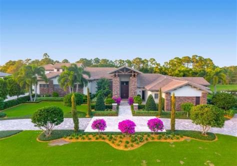 He is a healthy and good looking handsome man that is perfect for being a. Golf Pro Louis Oosthuizen Lists Sprawling Palm Beach ...