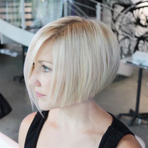 You can add light waves to your medium length hairs at ends. 70 Winning Looks with Bob Haircuts for Fine Hair