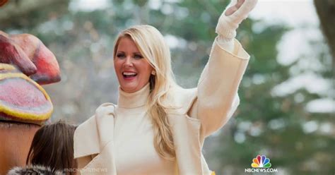 Celebrity Chef Sandra Lee Reveals She Has Breast Cancer