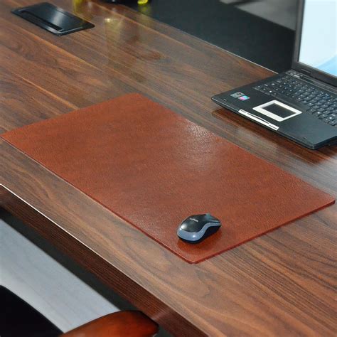 At a size of 24 x 15, or 18 x 32 it's large enough to protect the main working area of your desk. 700X380X30MM Waterproof Genuine Leather Cowhide Large ...
