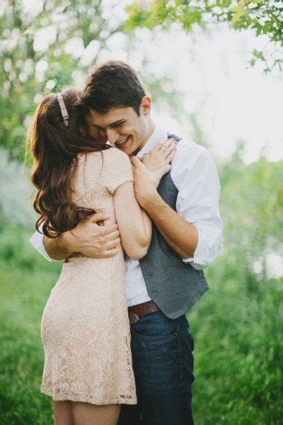 Inspiring And Amazing Snapshots Of Couples In Love Cute Couples Hugging Cute Couples